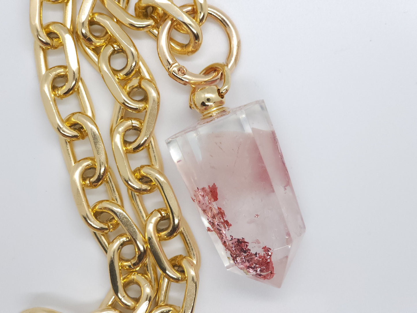 Rosa Muse Gold Pendant